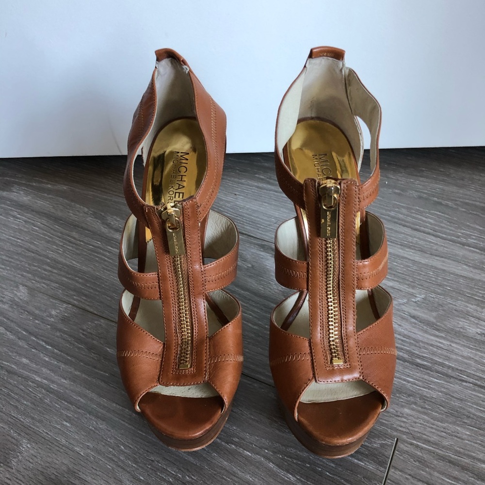 Michael Kors Tan Platform Sandal w/ Zipper